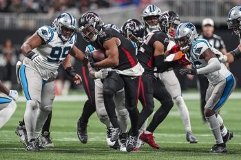 nfl panthers bad defesne ej coming bak (1)
