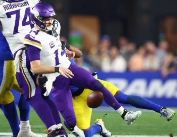 nfl wild card rams sack darnold vikings (1)