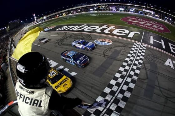 cup chris bell wins at atlanta (1)