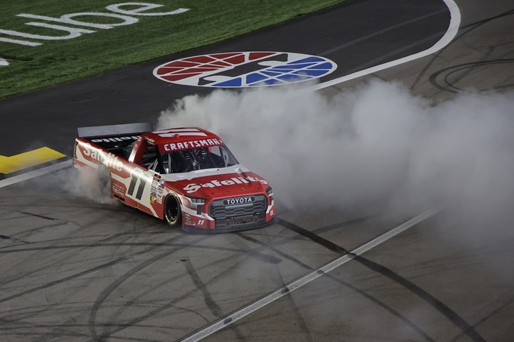 Truck Corey Heim burns out at LV ENTRY LiST