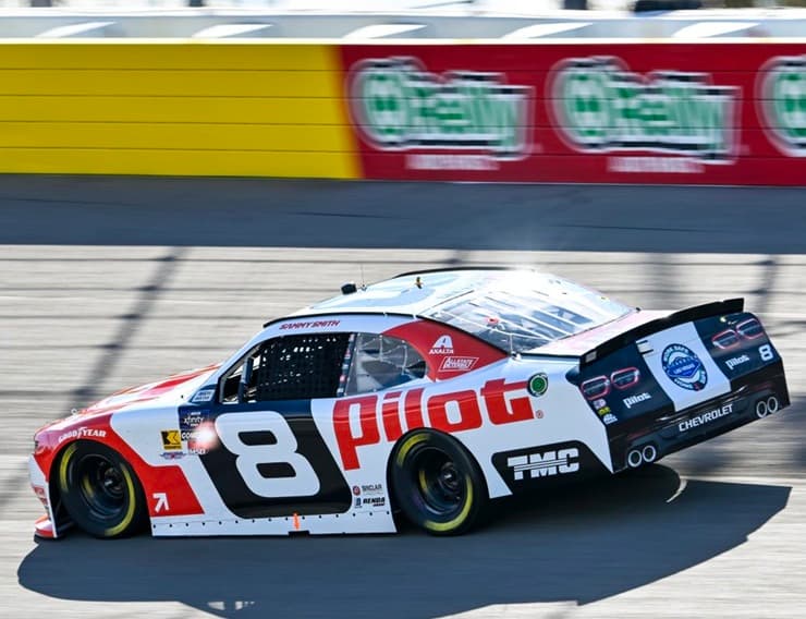 Xfinity Sammy Smith wins LV pole (1)