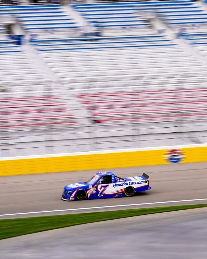 truck corey day wins pole at LV (1)