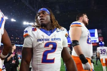 Boise State Broncos running back Ashton Jeanty looks up.