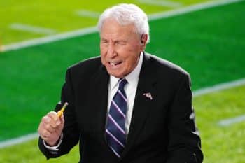 Lee Corso puts his hand up on College GameDay.