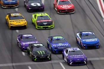 cup cars racing at dega (1)