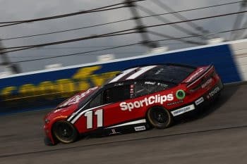 cup series denny Hamlin winning at darlington spring (1)