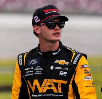 xfinity jesse love waling around shot (1)