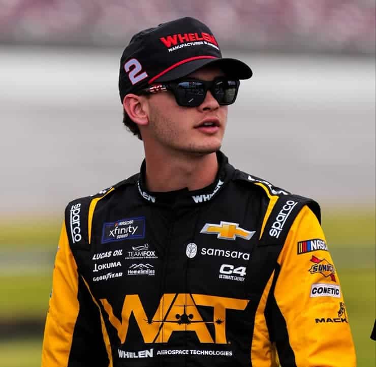 xfinity jesse love waling around shot (1)