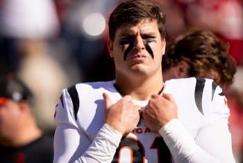 Cincinnati Bengals defensive end Trey Hendrickson holds his pads.