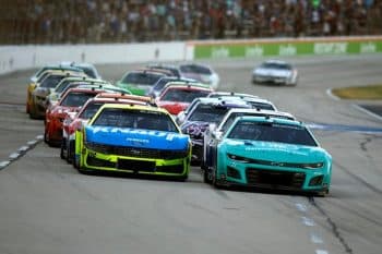 cup ryan blaney leads restart at texas (1)