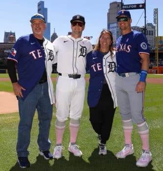 jung mother at detroit on mother's day (1)