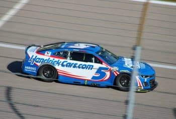 larson wins kansas pole spring (1)