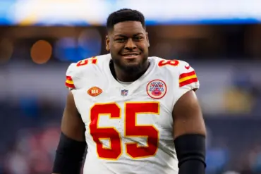 Kansas City Chiefs Sign Trey Smith To Record Breaking Contract