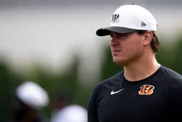 Cincinatti Bengals Trey Hendrickson stares.