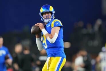 Los Angeles Rams quarterback Matthew Stafford sets to pass.