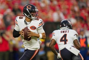 Chicago Bears quarterback Caleb Williams holds the ball.