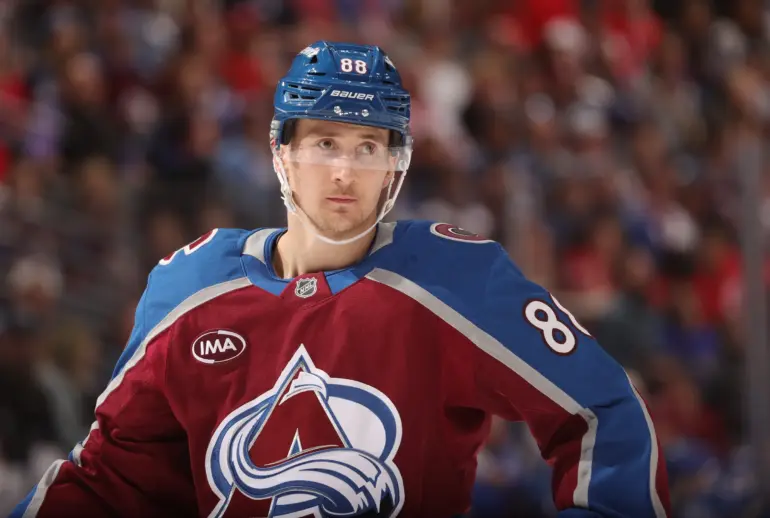Avalanche sign Martin Nečas to eight-year, $92 million extension