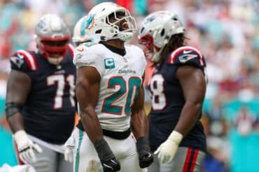Miami Dolphins linebacker Jordyn Brooks celerbates.