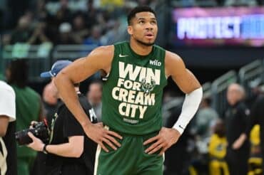 Giannis Antetokounmpo, Milwaukee Bucks