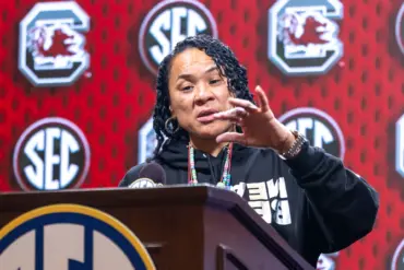 South Carolina Basketball: Is Dawn Staley Eyeing the NBA?
