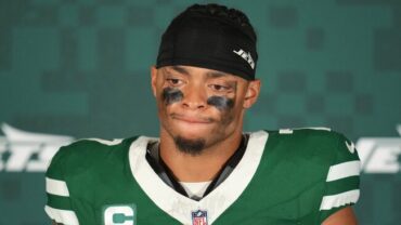 NFL Rumors: Justin Fields Days As Starting QB Are Over