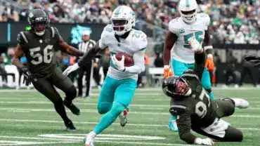 De’Von Achane Set To Play For Dolphins On Monday Night