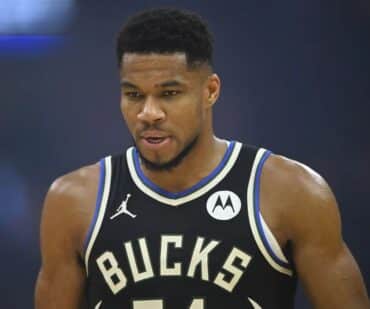 Giannis Antetokounmpo Met With Milwaukee Bucks Teammates Amid NBA Trade Rumors