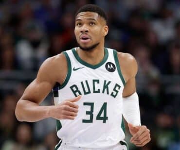 Giannis Antetokounmpo Trade Rumors: 3 Teams Emerge As Suitors