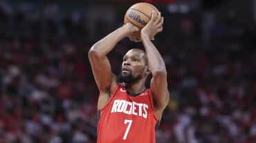 Kevin Durant Needs Just Four Points To Become The 8th Player With 31,000 Career Points