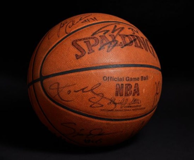 Kobe Bryant’s First NBA Championship Ball Sells For Record $508K At Auction