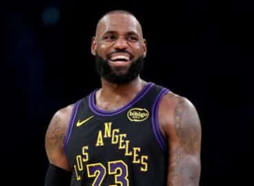 LeBron James Says Lakers Teammates Make Jokes About His NBA Records