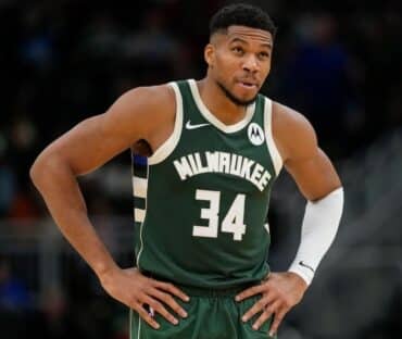 NBA Trade Rumors Spurs, Rockets, Thunder Not Chasing Bucks Giannis Antetokounmpo