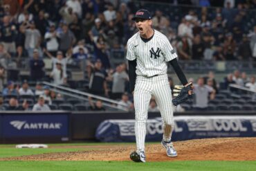 Mets finalize two-year, $22M deal with reliever Luke Weaver