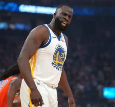 WATCH Did Warriors Draymond Green Fake An Injury Against Philadelphia 76ers