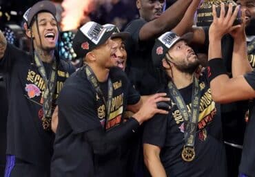 WATCH Knicks Josh Hart Sticks Thumb In Jalen Brunson Butt After NBA Cup Victory