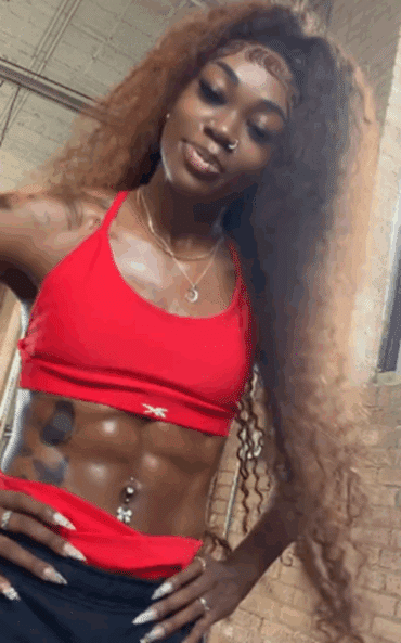 Aneesah Morrow Six-Pack: Flau’jae Johnson’s New Year’s Resolution is to Get Ripped Like Her Former Teammate