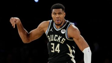 Giannis Antetokounmpo Emphatically Says He ‘Will Never’ Request A Trade From The Bucks