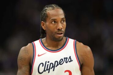 Kawhi Leonard Sent Home From Clippers’ Road Trip For Injury Treatment