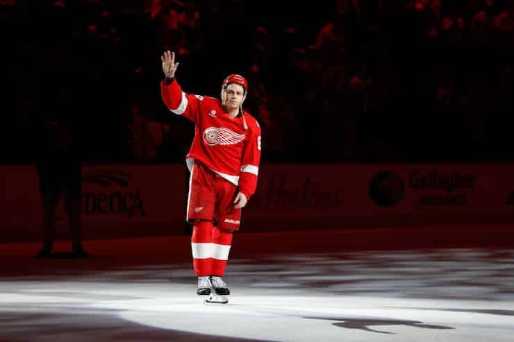 Patrick Kane becomes fifth American born NHL player with 500 goals