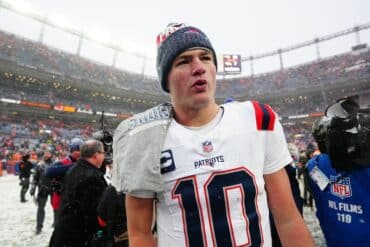 Get the latest Super Bowl 2026 odds, betting trends, and line movement before kickoff.