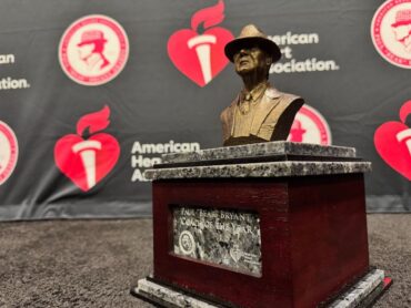 Bear Bryant Coach of the Year Award Odds: Marcus Freeman and Mario Cristobal Head Market